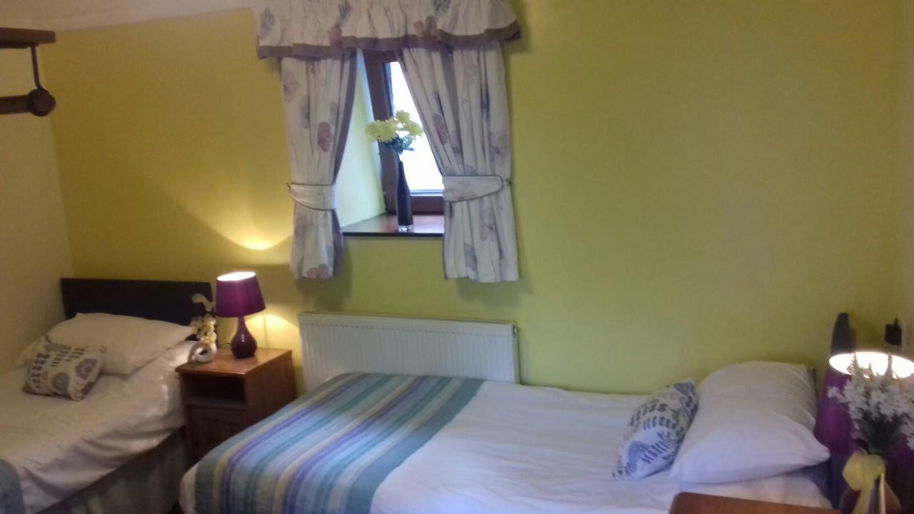 Stag Coach House Hotell Carmel Exteriör bild