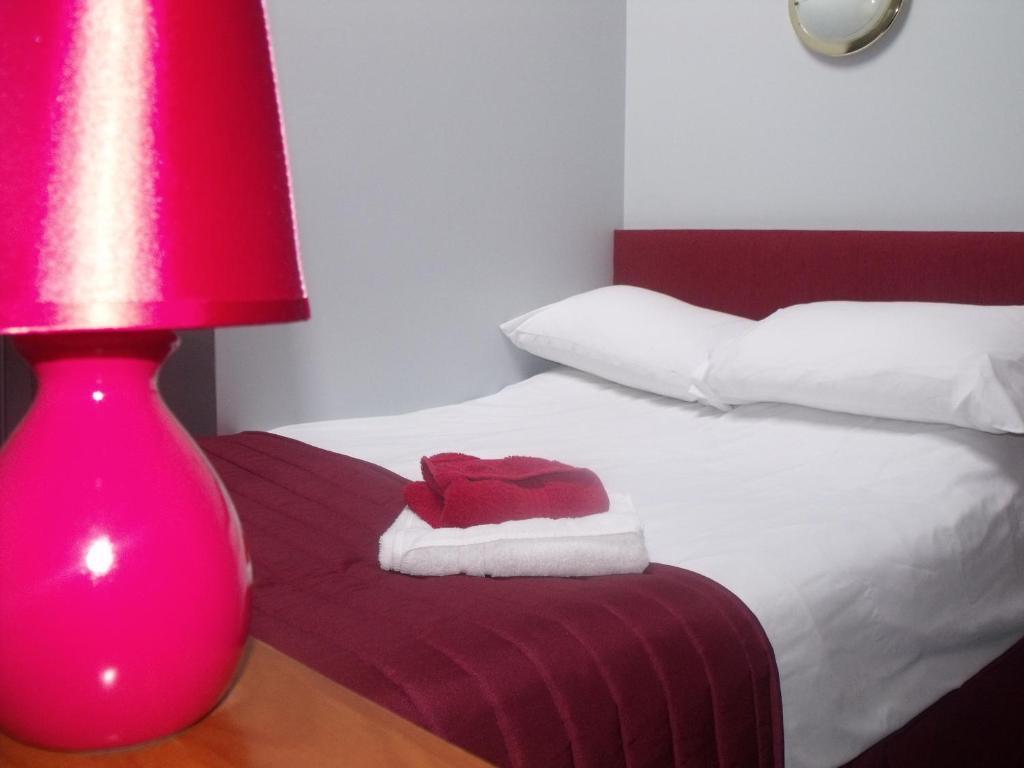 Stag Coach House Hotell Carmel Rum bild